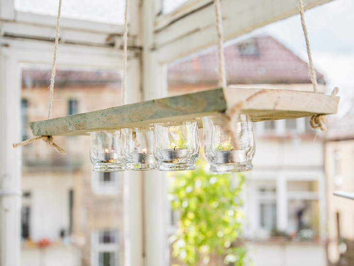 Sommerparty DIY-Idee – schwingende Windlichter